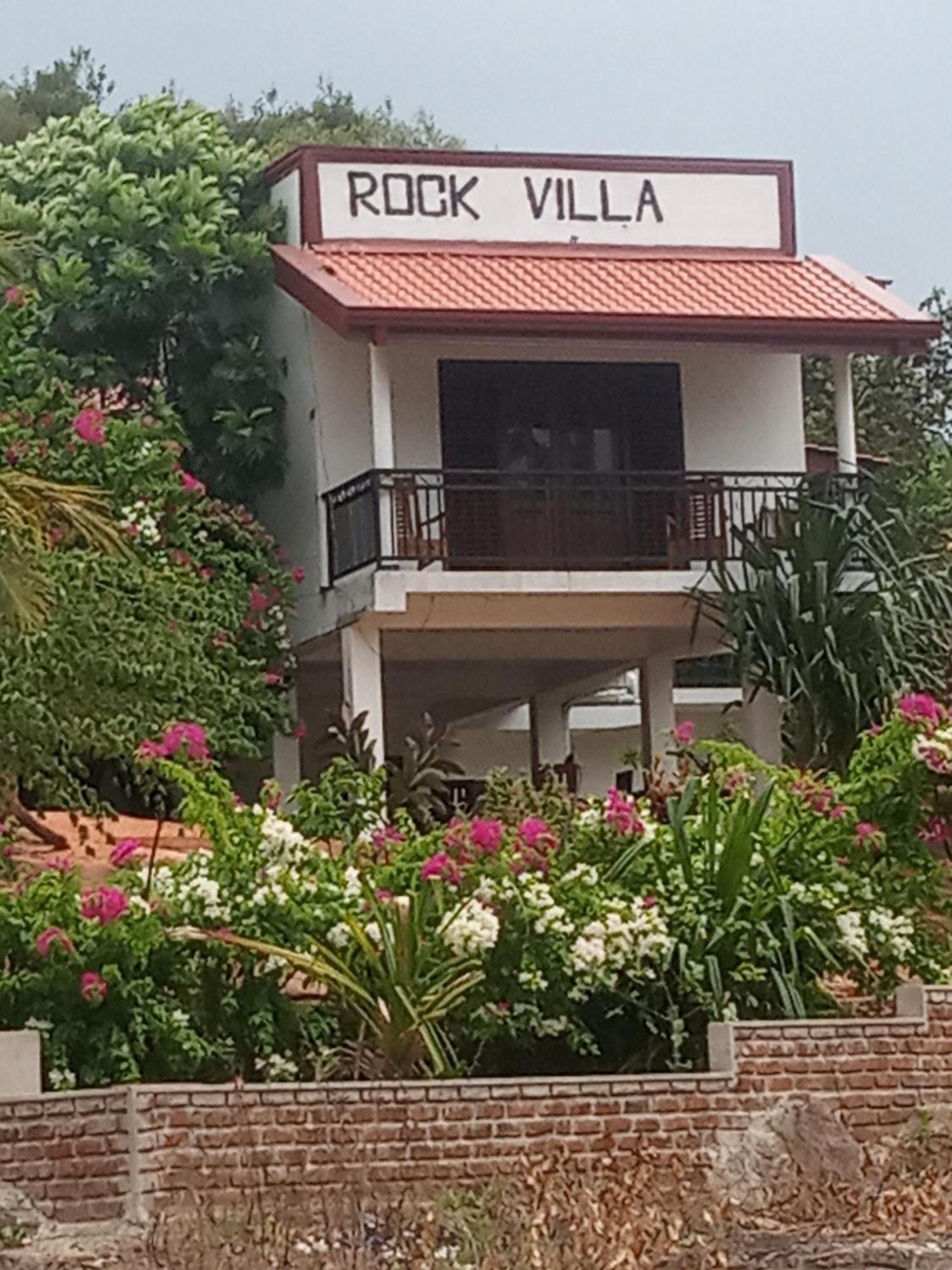 Rock Villa Relax City Resort Mihintale Exterior foto