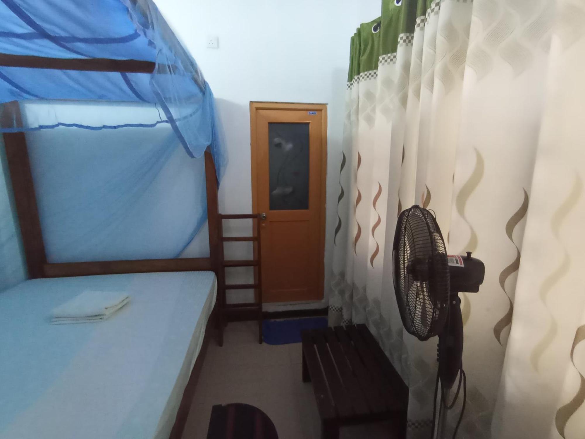 Rock Villa Relax City Resort Mihintale Habitación foto