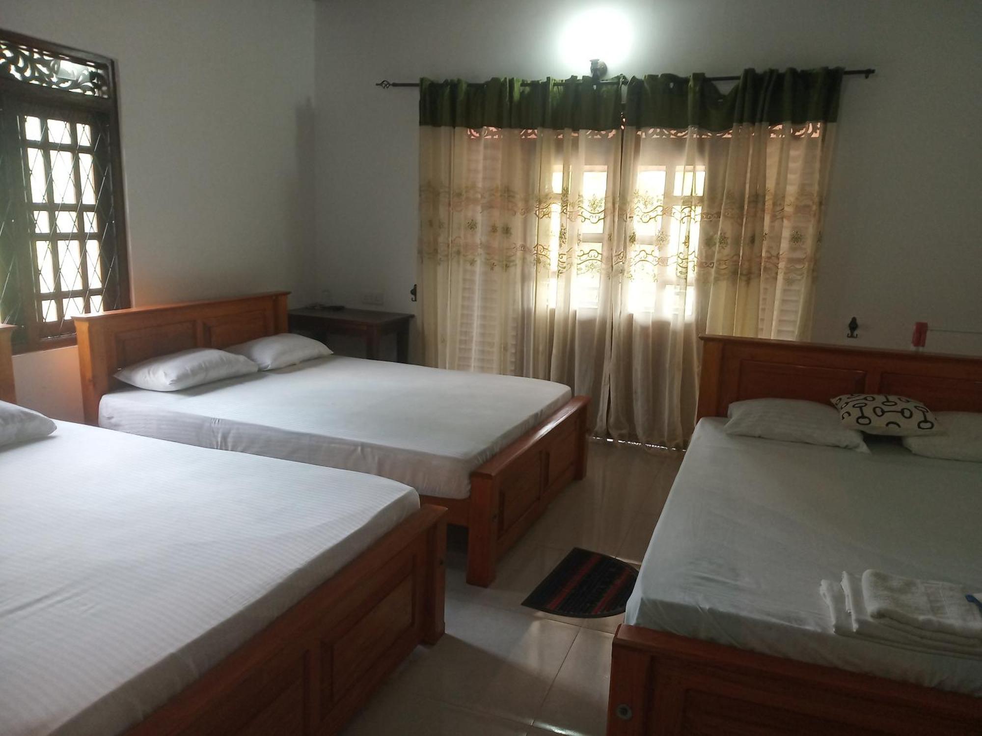 Rock Villa Relax City Resort Mihintale Habitación foto