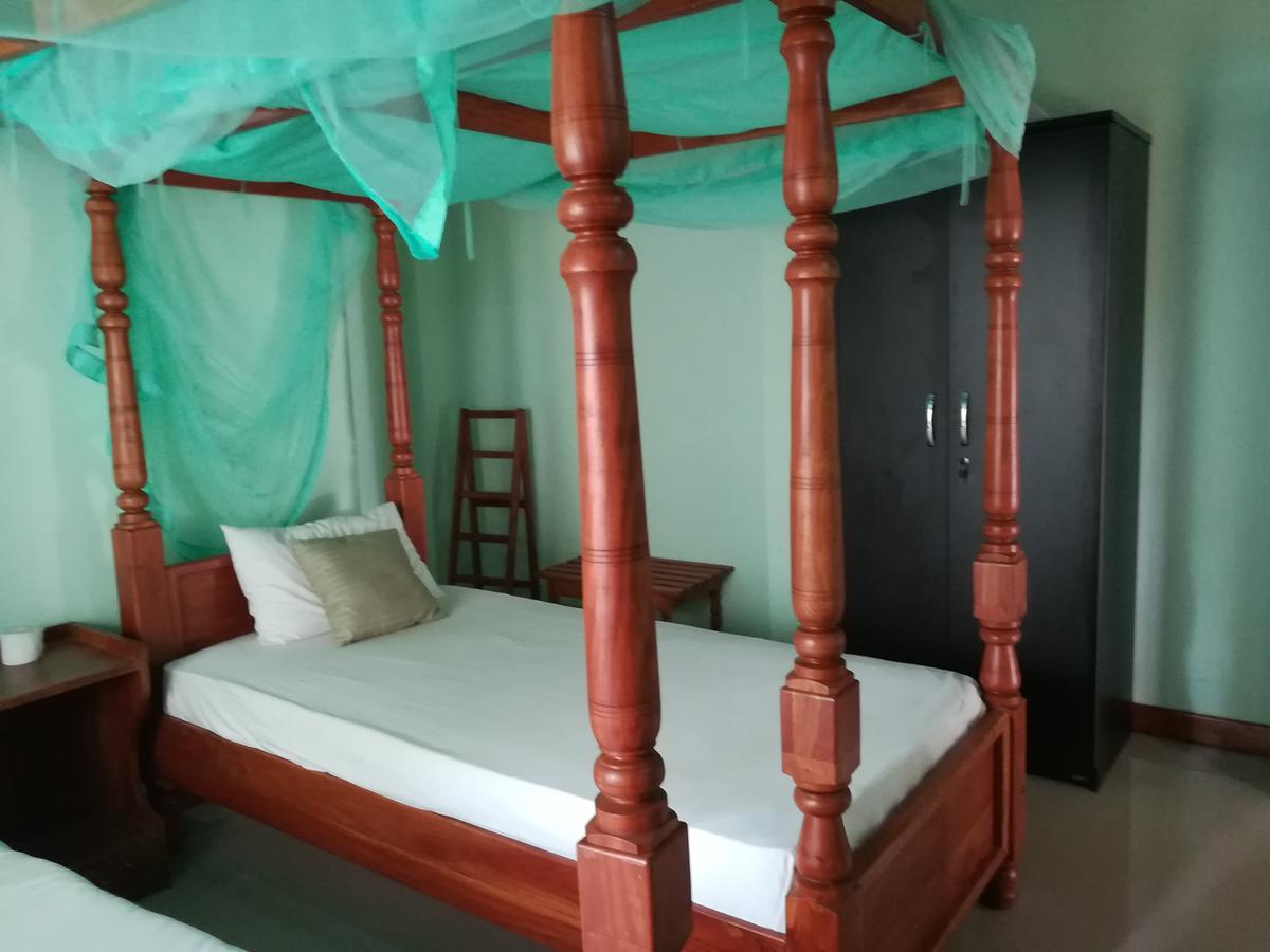 Rock Villa Relax City Resort Mihintale Exterior foto