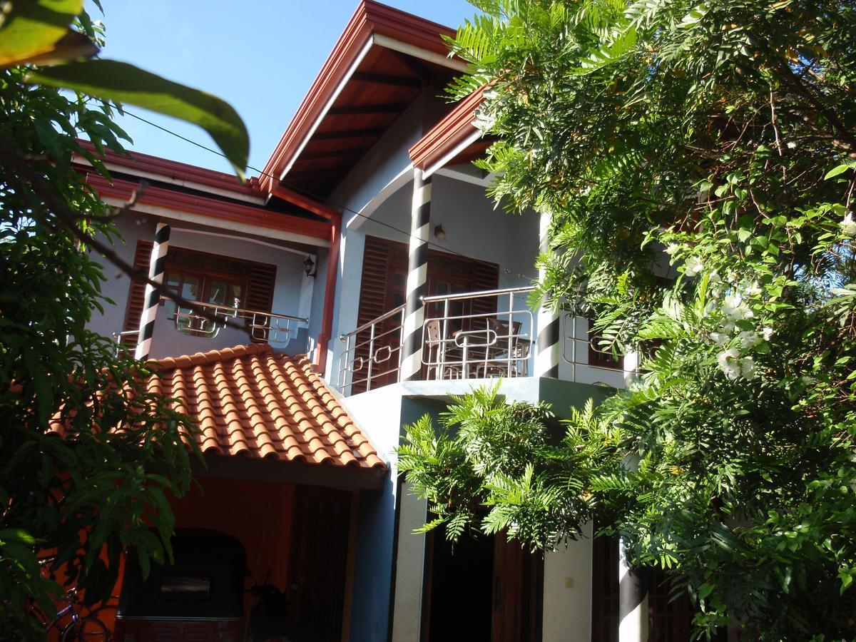 Rock Villa Relax City Resort Mihintale Exterior foto